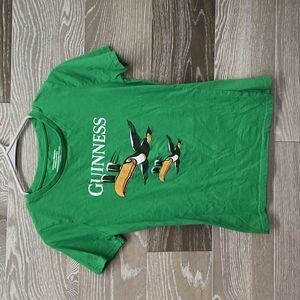 Official Guinness daughter beer tee size large 100% cotton